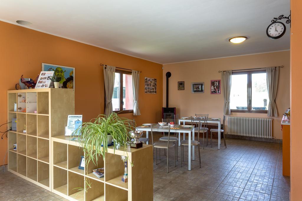Agriturismo Jesson Rosamund Cantù Værelse billede